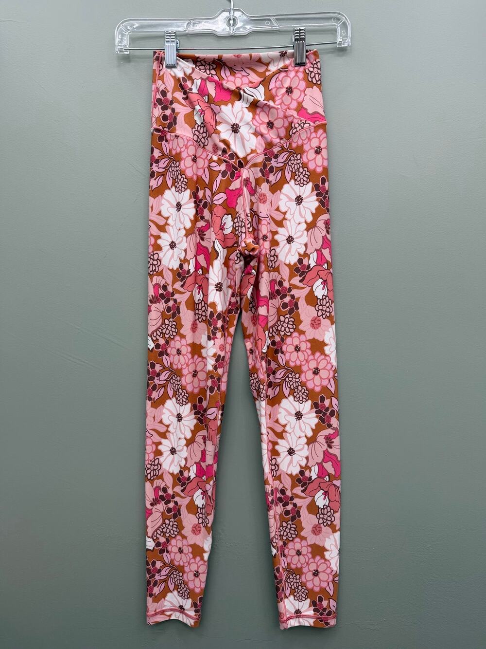 Aerie OFFLINE Real Me Xtra Floral Crossover Leggings Pink Brown Retro